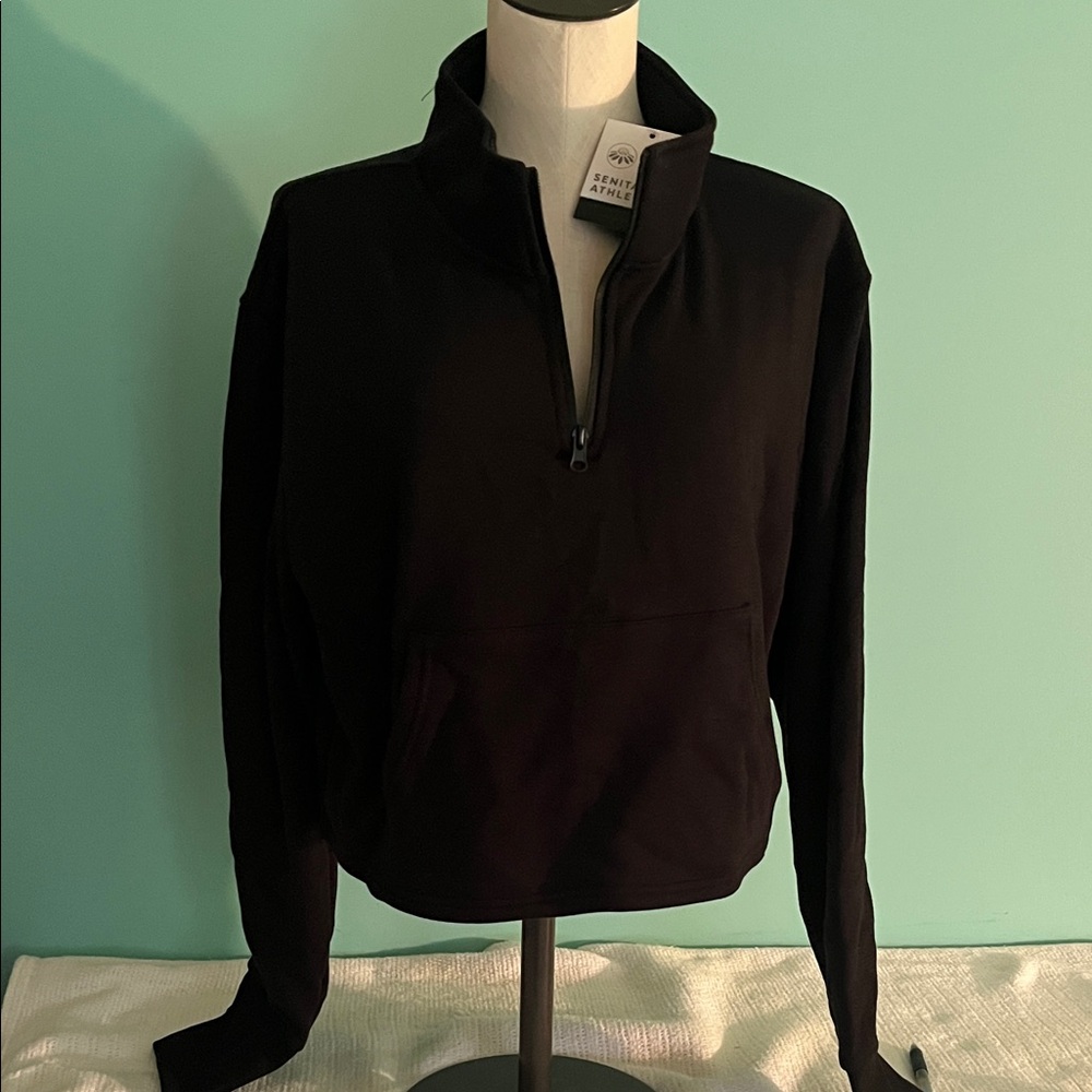 Senita Athletics black  Zip-Up Pullover crop 
XL